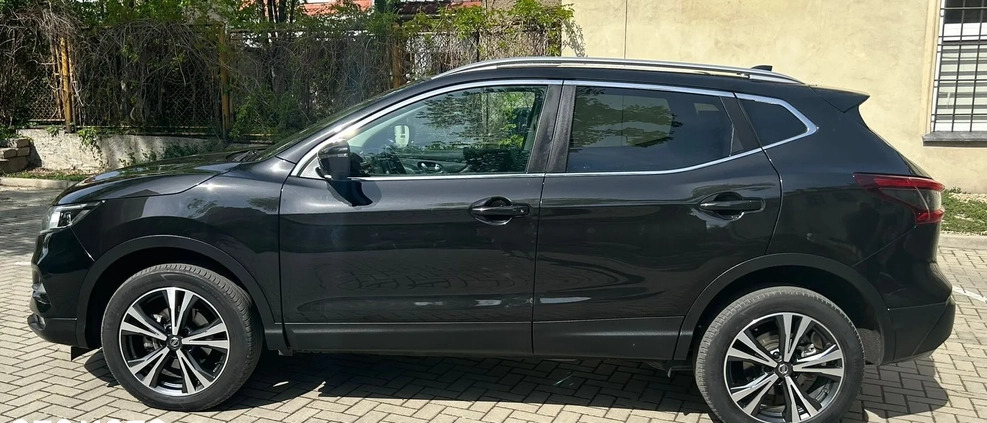 Nissan Qashqai cena 66500 przebieg: 32924, rok produkcji 2017 z Prudnik małe 254